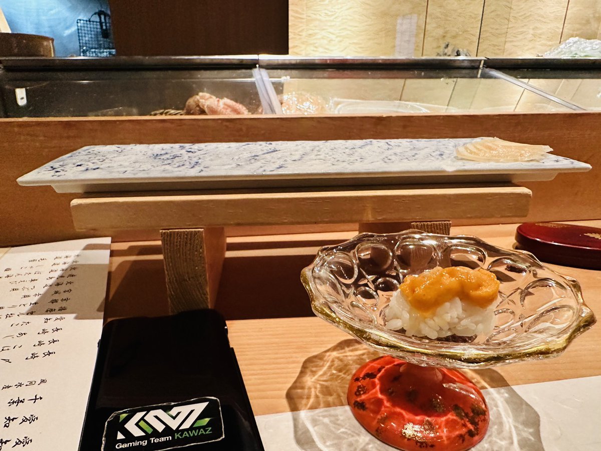 kawaz_pro's tweet photo. 本日は太い？凄い話が…
締結したお祝い㊗️として❣️
　
17時から某有名店を強引に早明けさせてさっきまでおパーティー🎉🥳

朝まで楽しむ🎵🍸️ https://t.co/pm1bJfiaEa