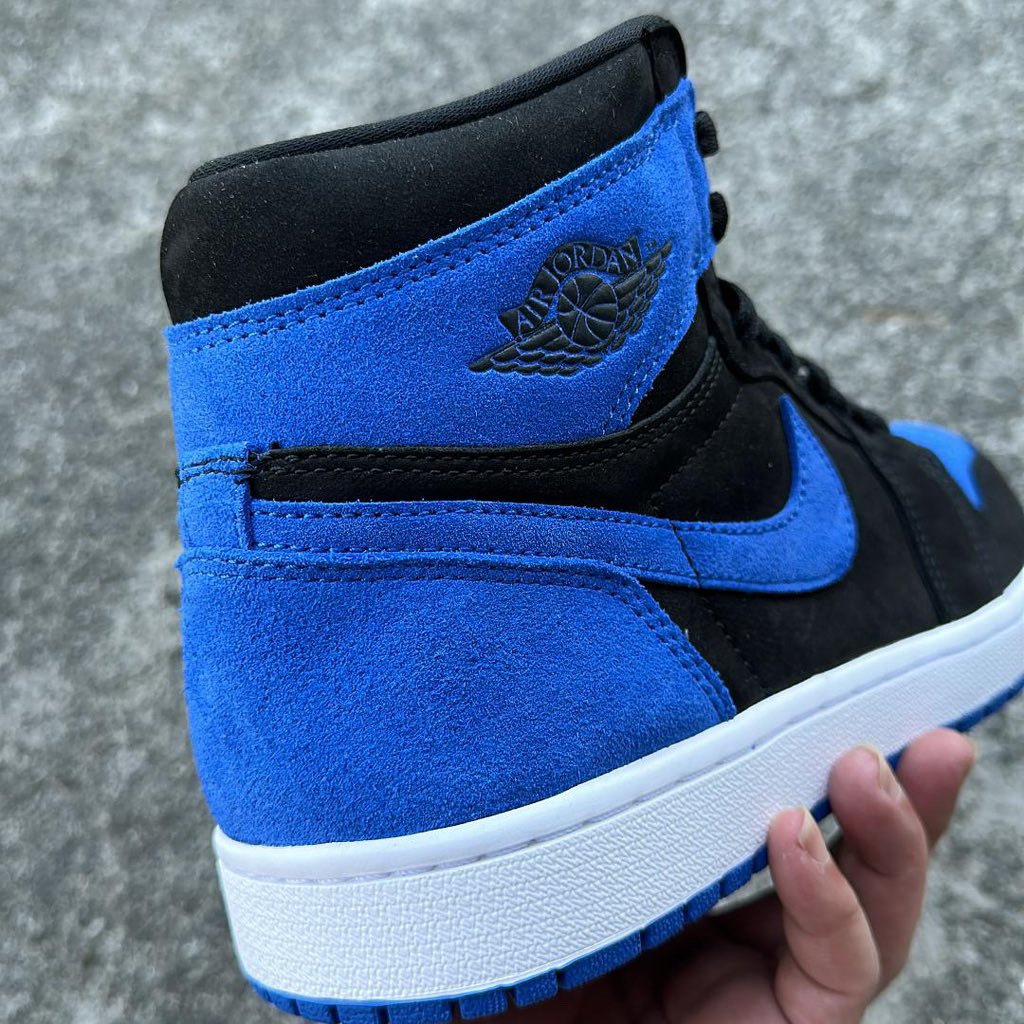 MrUnloved1s's tweet photo. Last set till official pics show up. TMFP 

Air Jordan 1 High OG “Royal Reimagined”
Color: Black/Royal Blue-White
Style Code: DZ5485-042
Release Date: November 4, 2023
Price: $180
Via linkedsole https://t.co/j5fDCMmc19