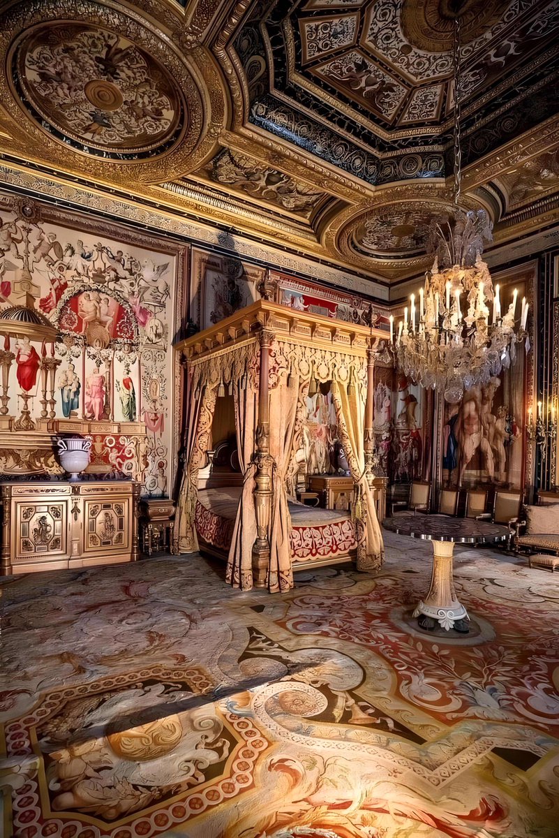 Castle of Fontainebleau
Anne of Austria’s bedroom
France 🇫🇷