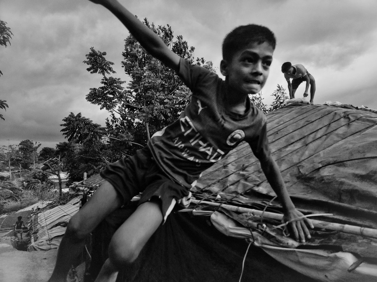 kalamabul408's tweet photo. #Portrait
#rohingyafuture
kutupalnog refugee camp Life in the Bangladesh 2023
Photography by Abul kalam https://t.co/nCBDF3Gs4I