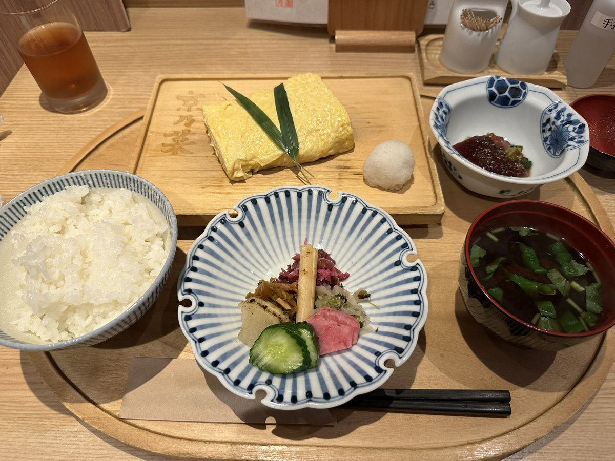 msbahng's tweet photo. #京乃菜 #神田 #神保町 #ランチ #和食 #京乃菜御膳 #生麩の揚げ出し #だし巻き卵 #お茶漬け #激うま #おすすめ #神保町ランチ #神保町グルメ #일본여행 #도쿄여행 #도쿄맛집 #짐보쵸 #짐보쵸런치 #짐보쵸맛집 #다시마키타마고 #강추 #japantrip #tokyotrip #jimbocho https://t.co/YbfcDX9eEo