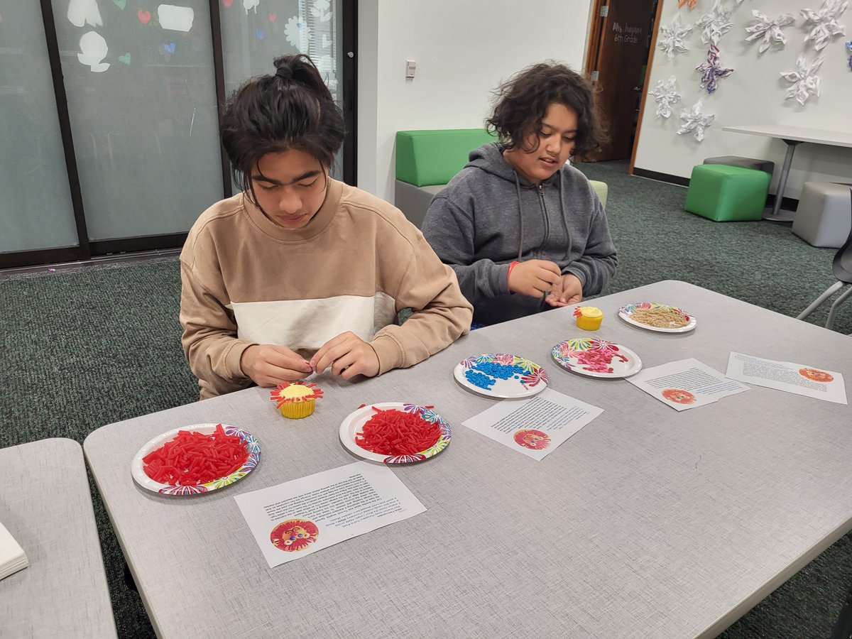 I'm not lion-ing, Eagles of Legend had a roaring good time making cupcakes with Ms. Pankurst. #weareedison #somosedison