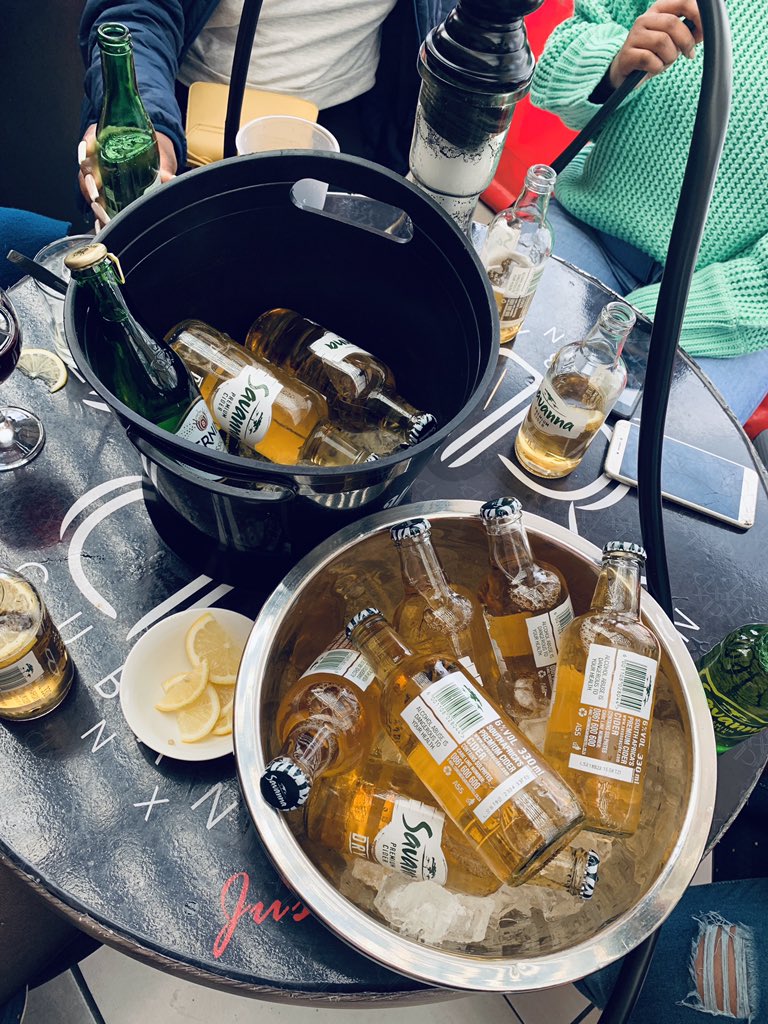 TummieLetsapo's tweet photo. #DayTimeDrinking
#justlive🔥🔥 https://t.co/EiEgJuc5o3