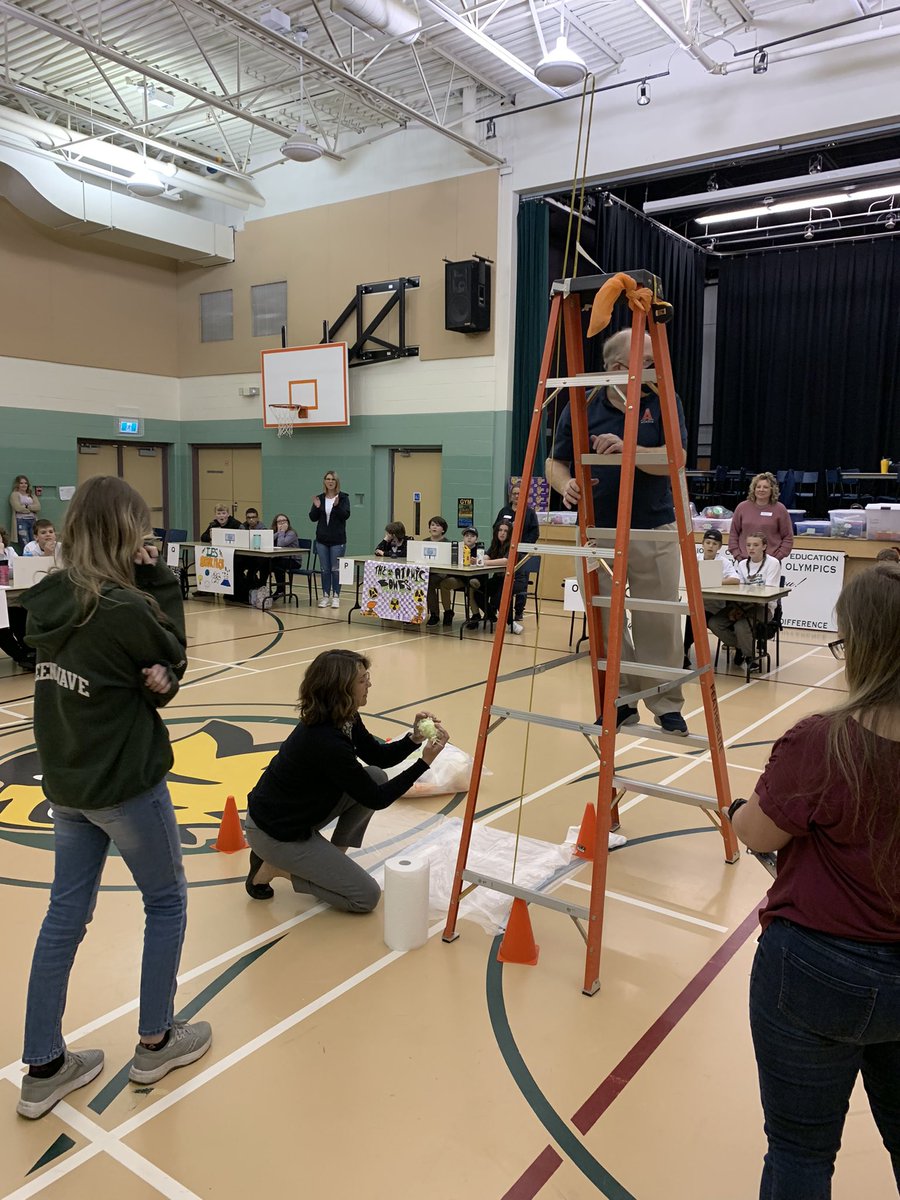 🔬🏅 Exciting times at Forest Ridge Academy as we gear up for the Science Olympics! 🌳💡 Witness the power of inquiry-based learning in action as students dive deep into scientific challenges and showcase their skills. @TCRCE_NS @JaneceMcNutt @JaredPurdyTCRCE