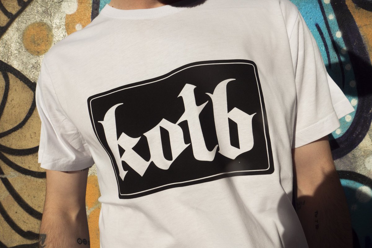 kotbvigo's tweet photo. ROPITA CHULA 👕🛍

TENEMOS NUEVAS CAMISETAS Y MÁS COSAS DISPONIBLES EN NUESTRO BIG CARTEL ✨️

https://t.co/yAFmc82Dos https://t.co/c5lxw9HLhh