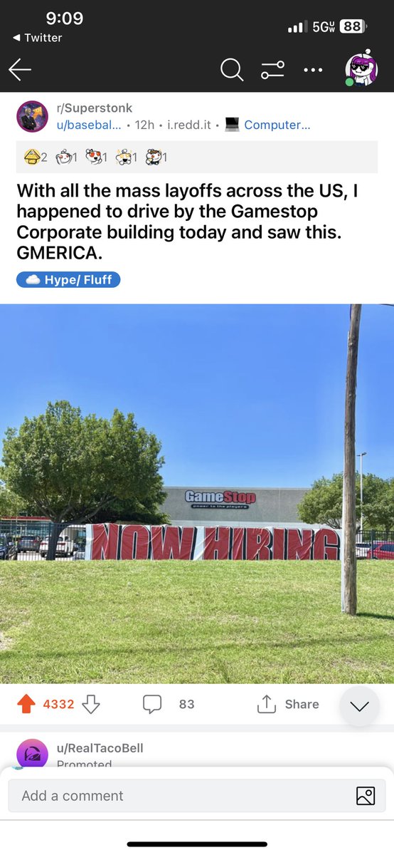 Could they have found a bigger sign ?!!! Once I get the Greyhound bus, Grapevine TX is the first stop 💜🏴‍☠️

#GME $GME 

reddit.com/r/Superstonk/c…