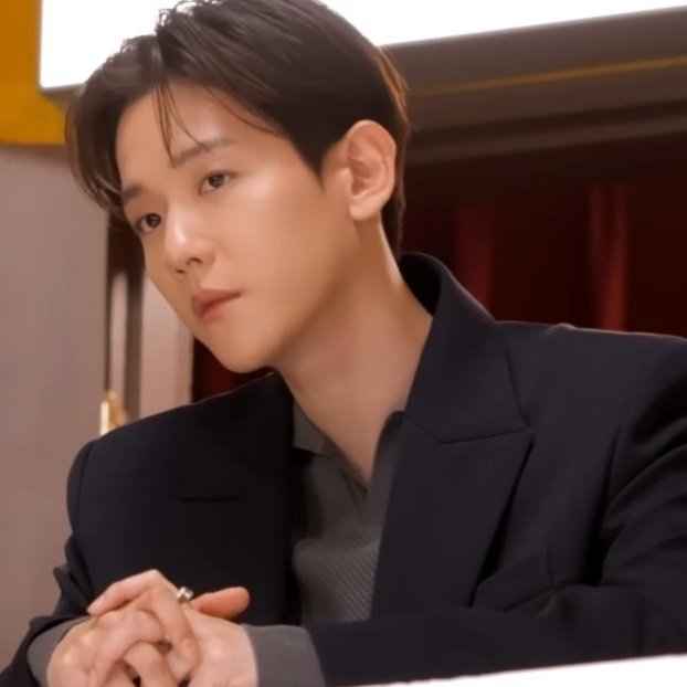 bbhsource's tweet photo. baekhyun is so handsome https://t.co/Nwn2IVO4TW