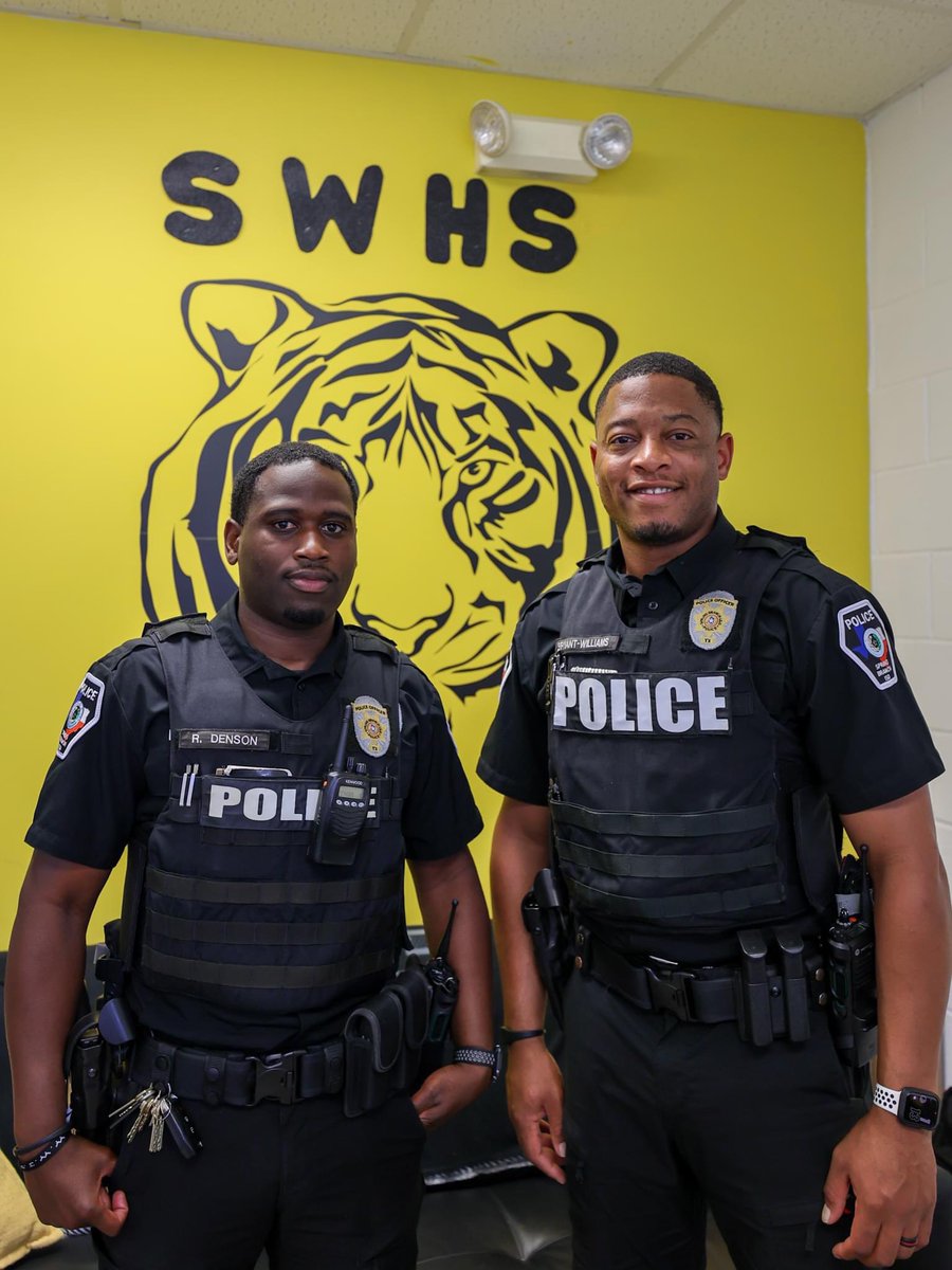 SpringWoodsHigh's tweet photo. Thank you for our AMAZING SWHS officers!  They are so incredible and a vital part of our community!  #allmeansall #tigerproud https://t.co/TuKYToD41H