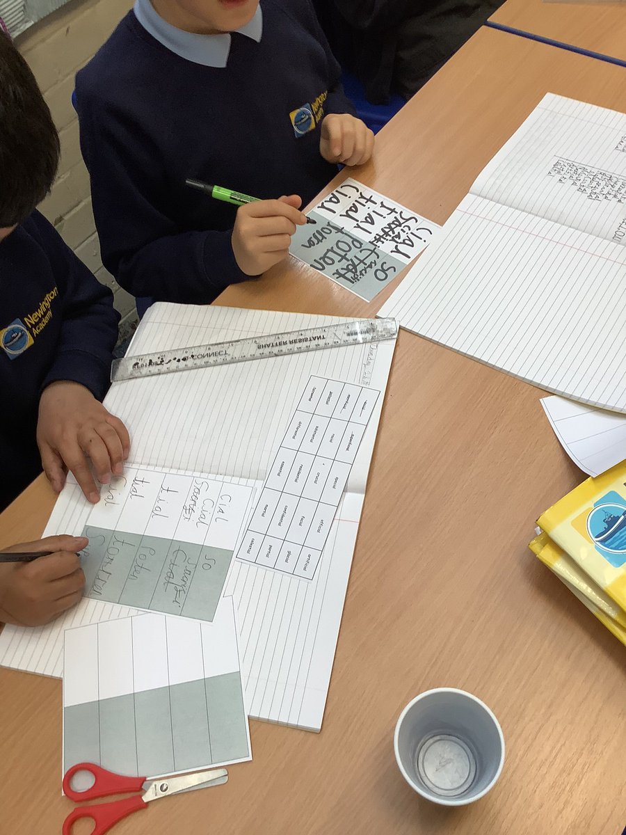A game of word dominoes, played with our own dominoes created in the spelling session. <a href="/wearenewington/">Newington Academy</a>