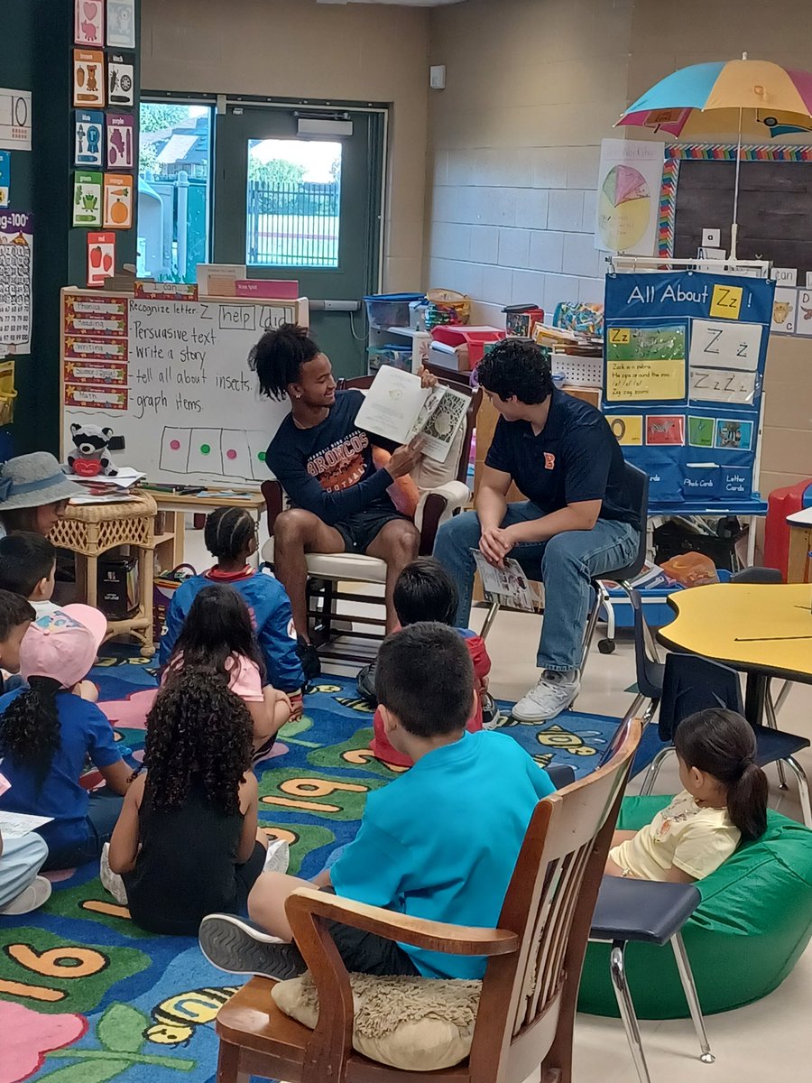 Special thanks to @NISDCarnahan for allowing our student athletes to mentor and read to our future Broncos this school year. They enjoyed all of the big smiling faces, hugs and hi-fives. We're all one family!!! @CBruce_Sr @NISDBrandeis @geriberger08 @NISDCarnahan