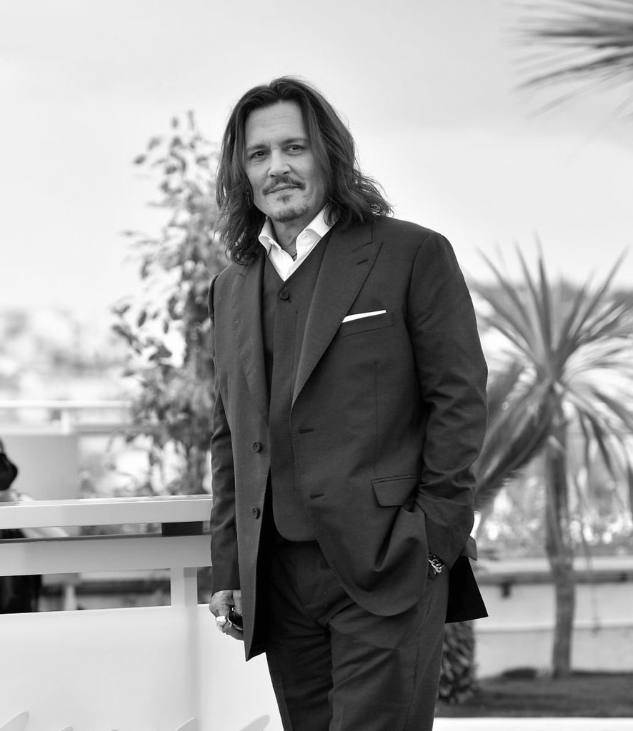 JohnnyDepp_ent's tweet photo. https://t.co/SEA6EPtZ1J