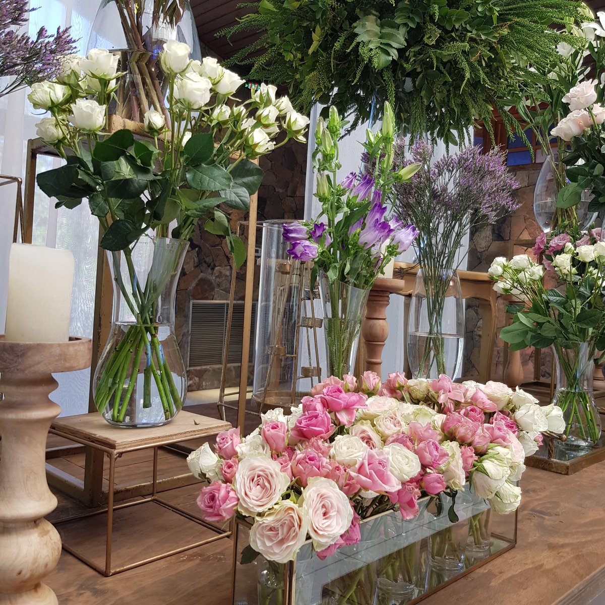 En mayo, en Chile, podemos disfrutar de una hermosa selección de flores de temporada para adornar los casamientos. Los colores vibrantes de las peonías, las delicadas rosas y las elegantes lilas están en pleno esplendor. 

#floresdetemporada #casonasanjose