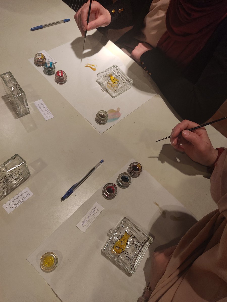 Hoy hemos disfrutado del #diainternacionladelosmuseos con una visita guiada y un taller gratuitos en el museo de la <a href="/realfacristales/">Real Fábrica de Cristales</a> del R. S. de San Ildefonso. Lo hemos disfrutado mucho y, además, nos hemos llevado un recuerdo personalizado por nosotros mismos 😀