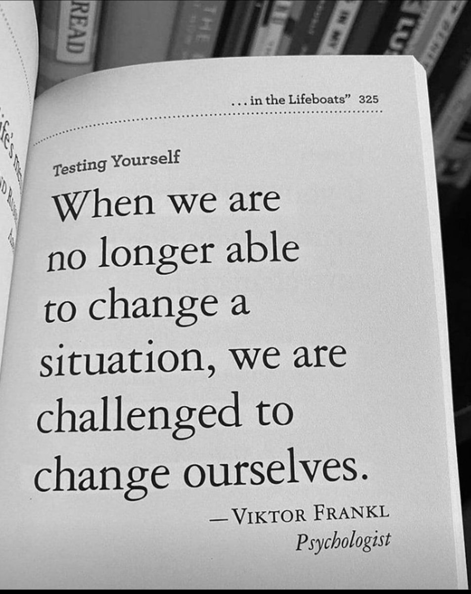 'Artık bir durumu değiştiremez hale gelmişsek, kendimizi değiştirme vakti gelmiştir' der psikolog Viktor Frankl. Zorluklarla karşılaştığımızda, kontrol edemediğimiz durumlarla başa çıkamadığımızda tek çıkar yol kendimizi değiştirmektir. #selfdevelopment #adaptation #motivation'