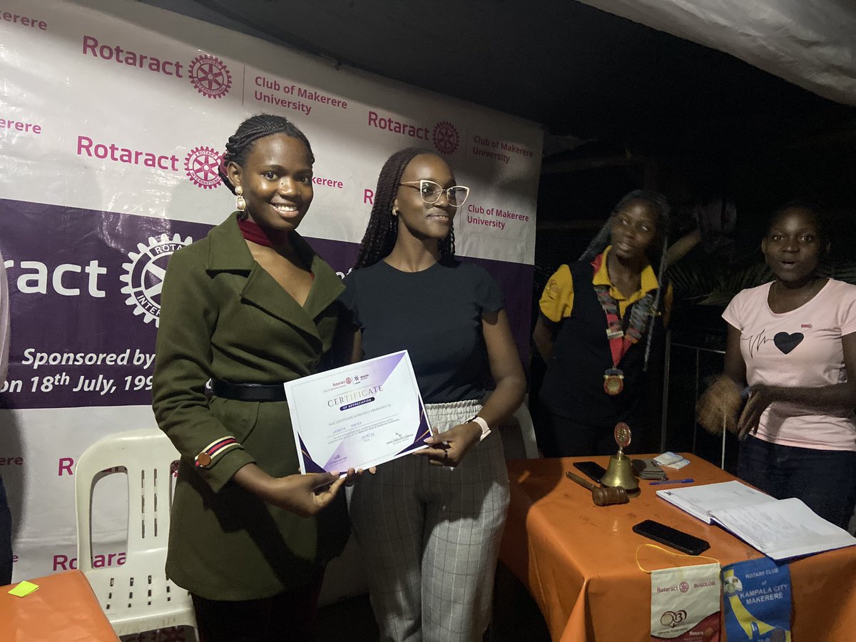 touchasoul01's tweet photo. @touchasoul01 In partnership with @Rotaract_MUK held a panel discussion about #EYEHEALTH where we discussed about various issues concerning Eye defects, causes, possible effects and practical solutions, eye care and genetics. https://t.co/dLrxttSmSx
