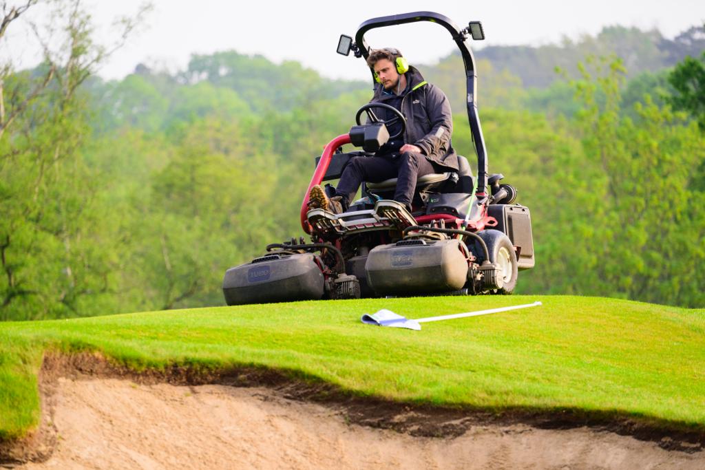 BIGGALtd's tweet photo. Congratulations to the entire Greenkeeping team @plestee Levi, Jack, Mark, Mike, Paul, James, Simon, Harry, Matthew, John and Freddy @StonehamGC for their work preparing the course for the @EnglandGolf English Senior Women’s Amateur 🏆 ⛳️

📷 @leaderboard3 https://t.co/ysesr5w7oI