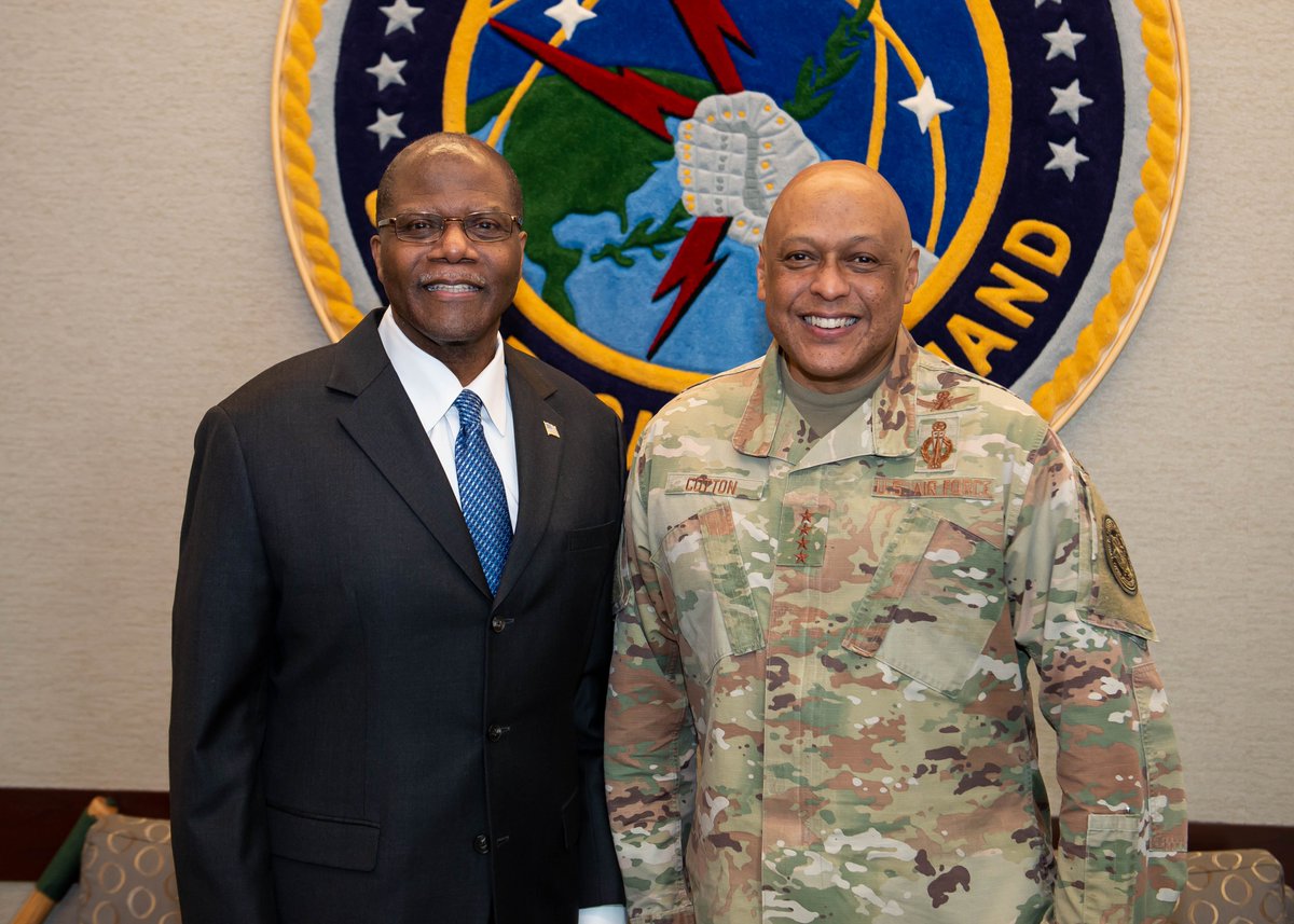 Last week, I met with @USSTRATCOM’s Commander Gen. Anthony Cotton in Nebraska to discuss our global #StrategicDeterrence mission.