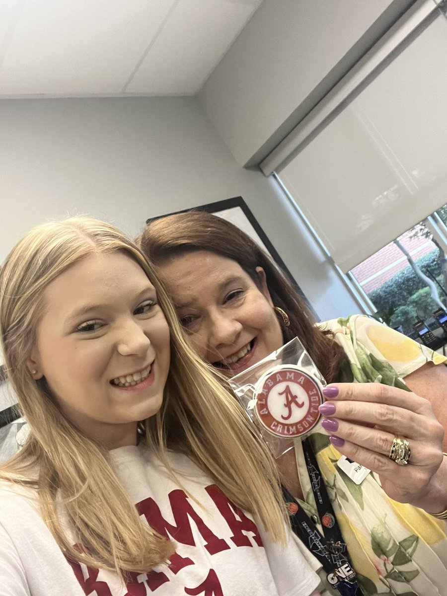 Congratulations to this amazing young lady <a href="/EmmaFoughty/">Emma Foughty</a> on her scholarship to <a href="/UofAlabama/">The University of Alabama</a>!  This multi-talented Thespian will be doing great things! <a href="/HebronTheatre/">Hebron Theatre</a> <a href="/Hebron_HS/">Hebron High School</a> @Amy_Boughton <a href="/FoughtyJulie/">Julie Foughty</a>