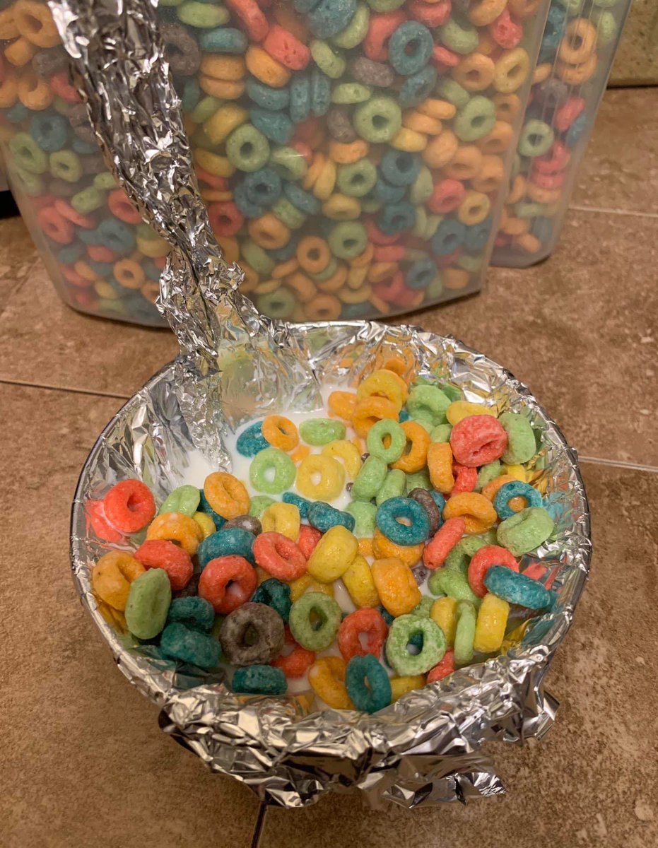 slvppy's tweet photo. i ain’t washing no damn dishes https://t.co/l8p7WGEngd