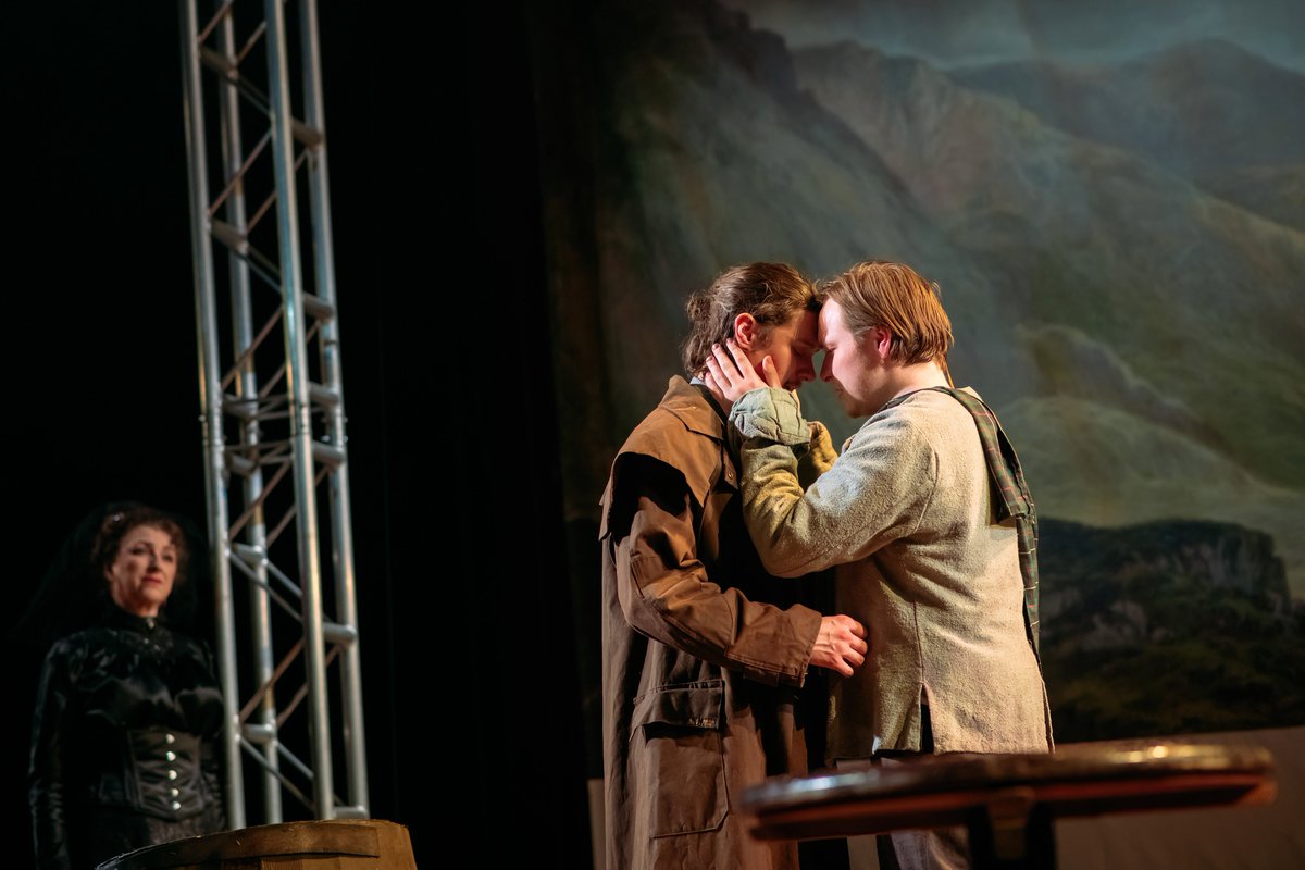 Congratulations to our wonderful #NTSKidnapped crew for an incredible tour which comes to an end today in Brighton⚓️

Did you see the show on tour? Let us know your favourite moments! 👇

📷 Mihaela Bodlovic