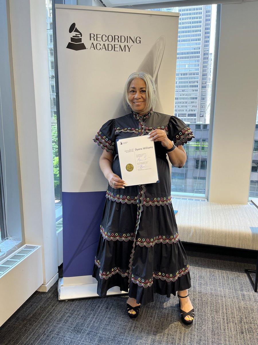 🖤 Past President, Vice President. Secretary, long time governor on the board of the Philadelphia chapter of the <a href="/RecordingAcad/">Recording Academy / GRAMMYs</a> still a member of the Black Music Collective Co-founder of Black Music Month 🎶🎤🎧<a href="/DyanaWilliams/">Dyana Williams</a>