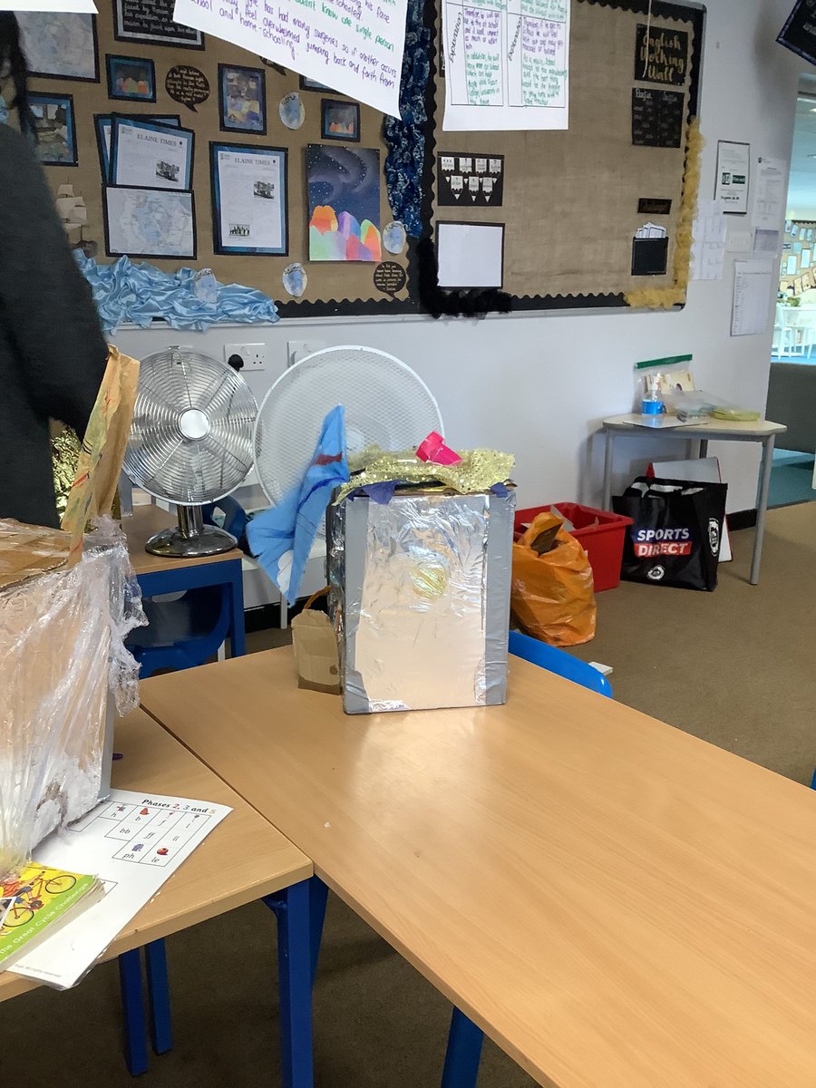 MissKaursclass's tweet photo. We spent the afternoon building our prototypes. Our project is around Rochester Castle and the big question we’re tackling is “Does the weight of a building affect its strength”. We built light and heavy castles and tested their balance against British weather! @PrimaryElaine https://t.co/9KKO0KTXXq