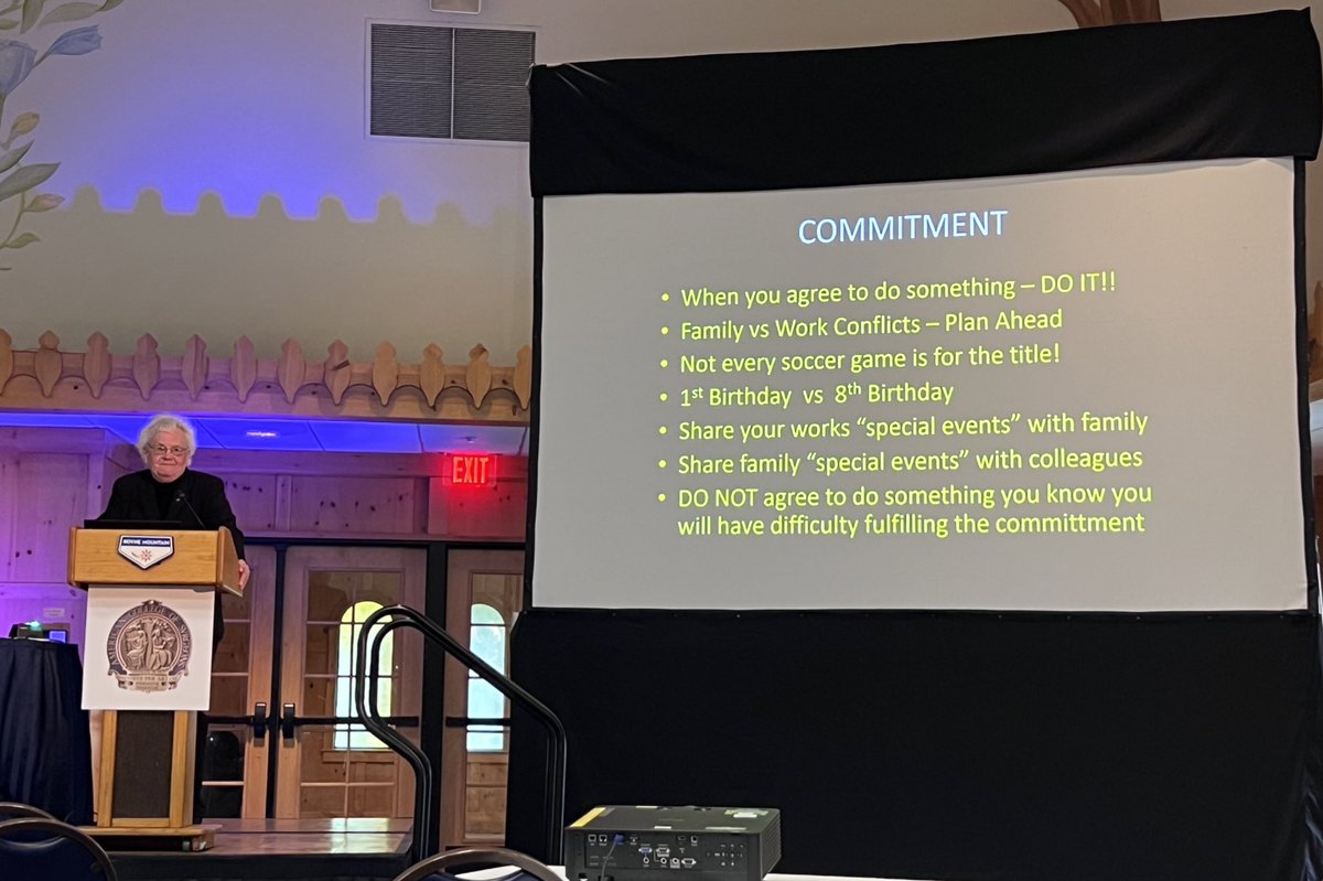 MC_ACS's tweet photo. We are so fortunate to have Dr. Anna Ledgerwood to give the Mo Henig Trauma Lecture this morning and share her wisdom. #MCACS2023 #legendsinsurgery #womeninsurgery https://t.co/M5Em7rW8I3