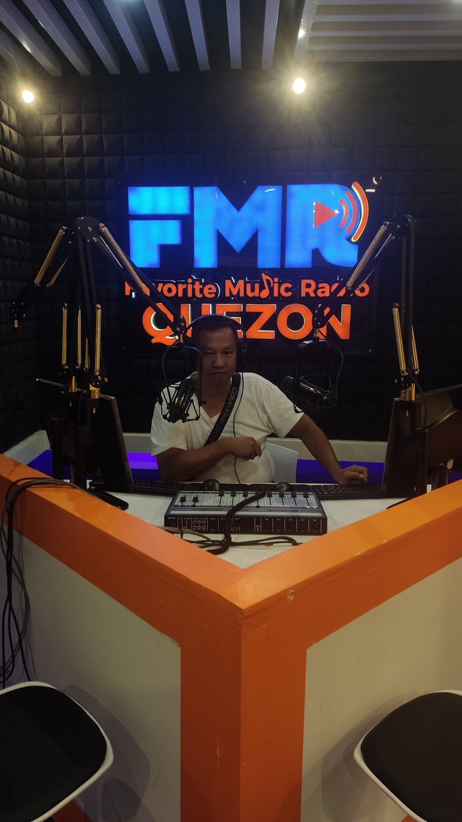 tapsitorby's tweet photo. Favorite Music Radio Sariaya, Quezon https://t.co/LOCGuiv5GC
