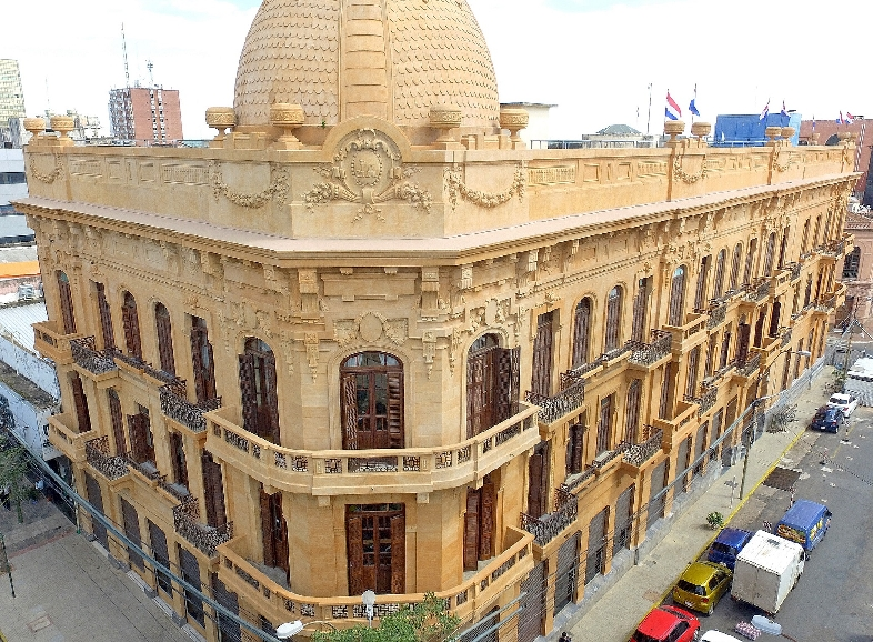 Hacienda advierte que el proyecto de Ley en el Senado que pretende la equiparación de haberes jubilatorios de la Administración Central tendrá un impacto negativo a las finanzas del Estado y atenta contra a la sustentabilidad de la #CajaFiscal. 

➡️ bit.ly/3pN1vXX