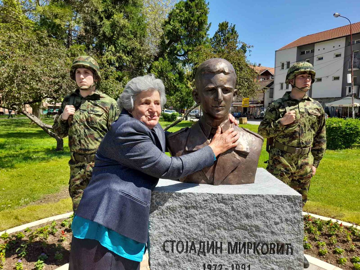 Народни непријатељ 🇷🇸 tweet media