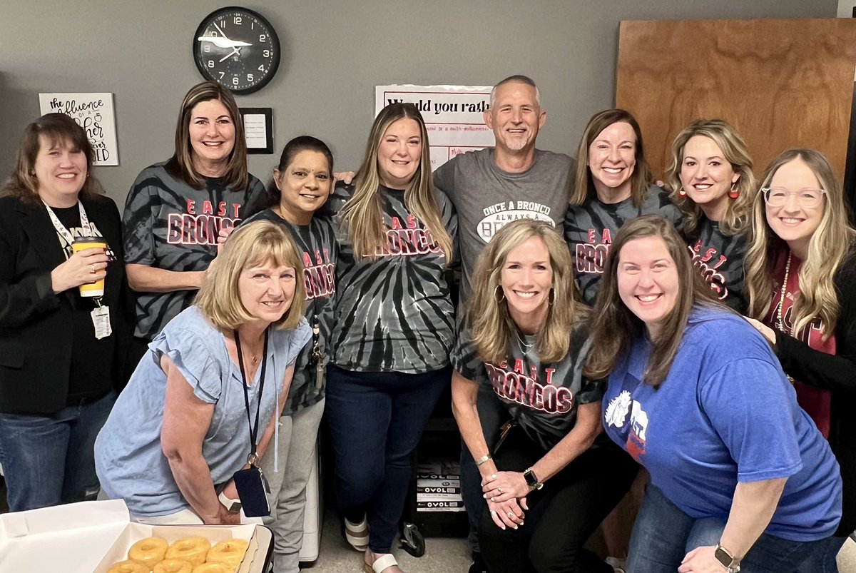 Once a Bronco, always a Bronco. We love Mr. Glover #broncosignite