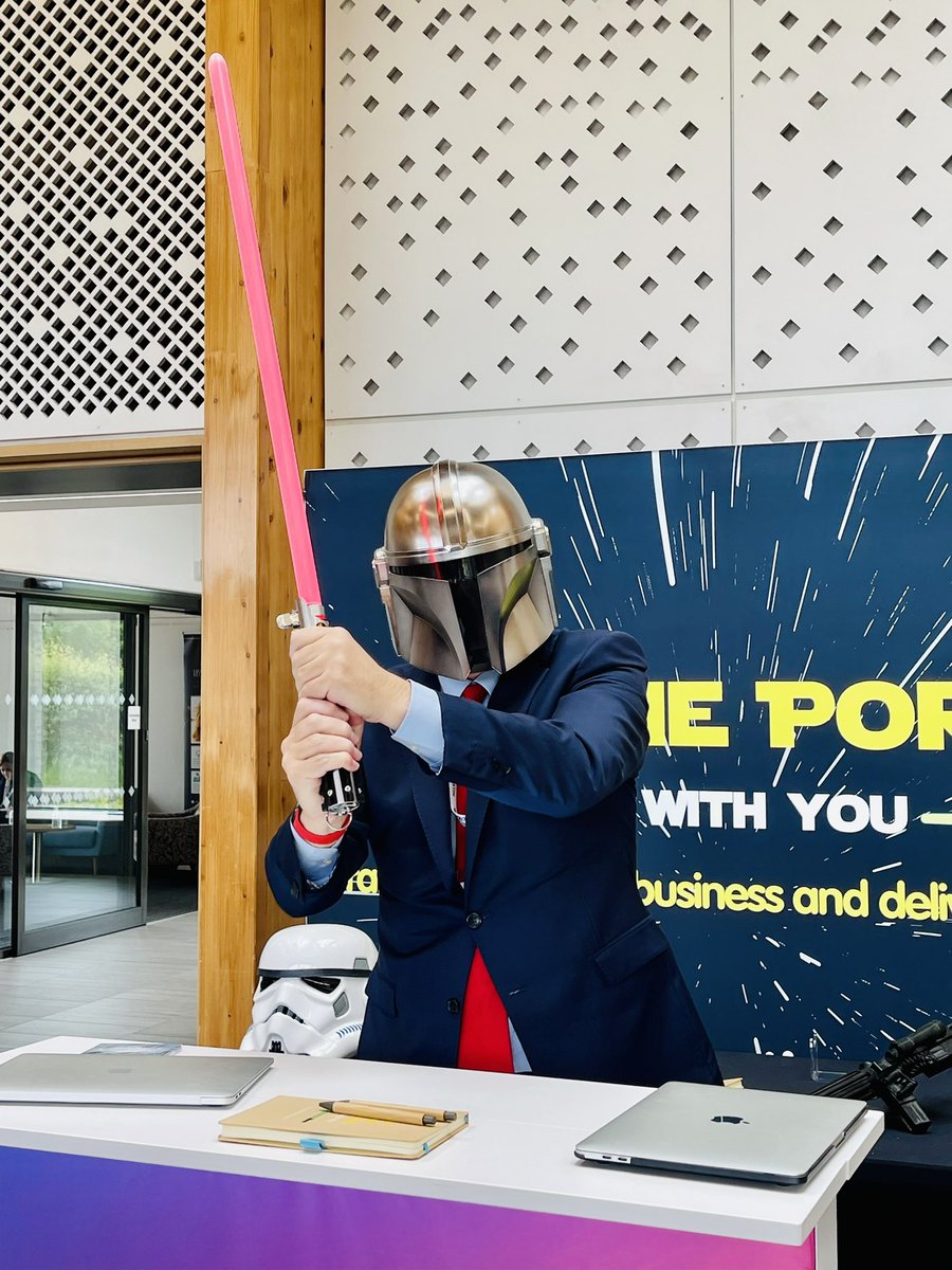 Tom Bewick tweet media