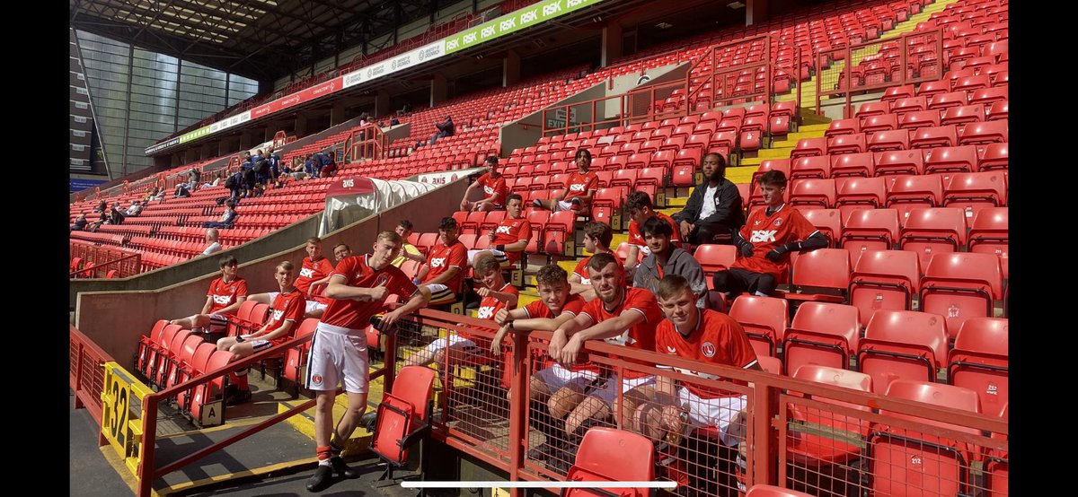 SHEPPEY_PE's tweet photo. A fantastic day at The Valley as part of our 16+ football course. A great day! 😃⚽️☀️ https://t.co/OjHNGGDymm
