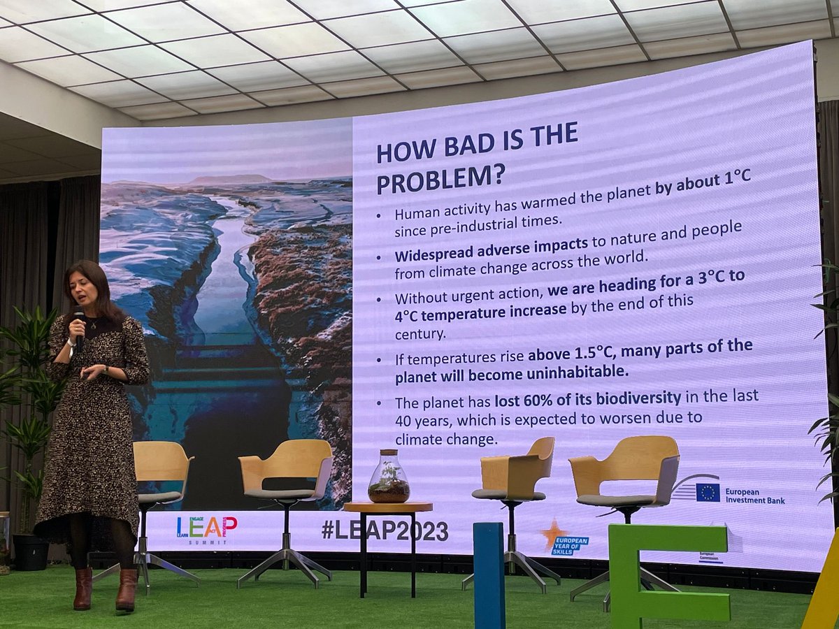 EK_Hrvatska's tweet photo. 🎤👤 Slađana Ćosić, @EIB 🇭🇷 - 🇪🇺 #ClimateBank: „Making the World Sustainable”

#EIB grupa podržava stotine tisuća malih i srednjih poduzeća sa sve većim fokusom na klimu i održivost okoliša. 💪🏼

#LEAP2023 #EUGreenDeal https://t.co/HYUaYvhkii