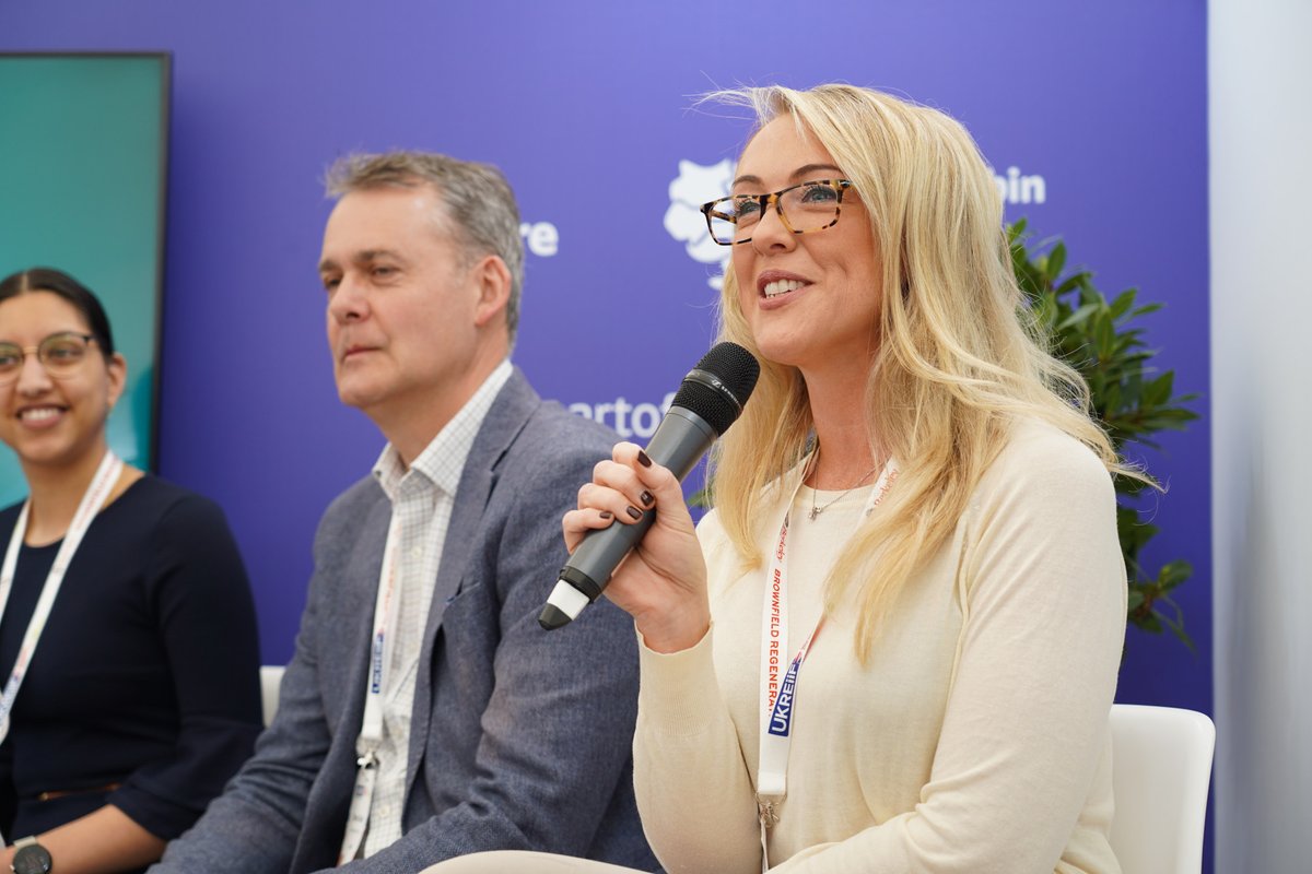 Leeds City Region (@investlcr) on Twitter photo Great session at the #UKREiiF West Yorkshire Pavilion as LEP Chair <a href="/mark_d_roberts/">Mark Roberts</a> and panel discussed how our unrivalled quality of life makes us one of the best places in the UK for the new world of work. investleedscityregion.com #HeartOfTheNorth Great session at the #UKREiiF West Yorkshire Pavilion as LEP Chair <a href="/mark_d_roberts/">Mark Roberts</a> and panel discussed how our unrivalled quality of life makes us one of the best places in the UK for the new world of work. investleedscityregion.com #HeartOfTheNorth