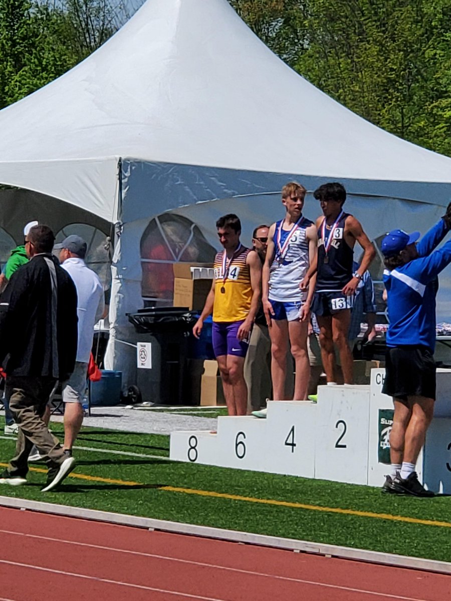 OLSH_HighSchool's tweet image. Antonio Votour '23 defended his WPIAL title yesterday, coming up with gold and a new meet record in the 110m hurdles! Congratulations are also in order for Max Hamilton '23 who placed 2nd in 800m and Ryan Groff '25 who finished 8th in 1600m. Antonio and Max are headed to States!