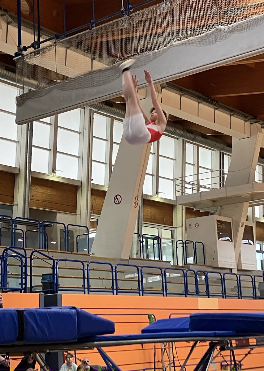 SchuhChristoph's tweet photo. Impressionen v #WAT20 #Sportfest in der #Brigittenau - danke #Obmann #Kurt #Emersberger &amp; d gesamten #Team/ heute haben rd 1.500 #SportlerInnen aktiv teilgenommen! u.a. #Inlinehockey #Trampolin #Volleyball #Laufen #Handball #Tennis #Sport #SportsON #Freizeit #Wien #Wienliebe👏💪🏽 https://t.co/bIBAXnzXJJ