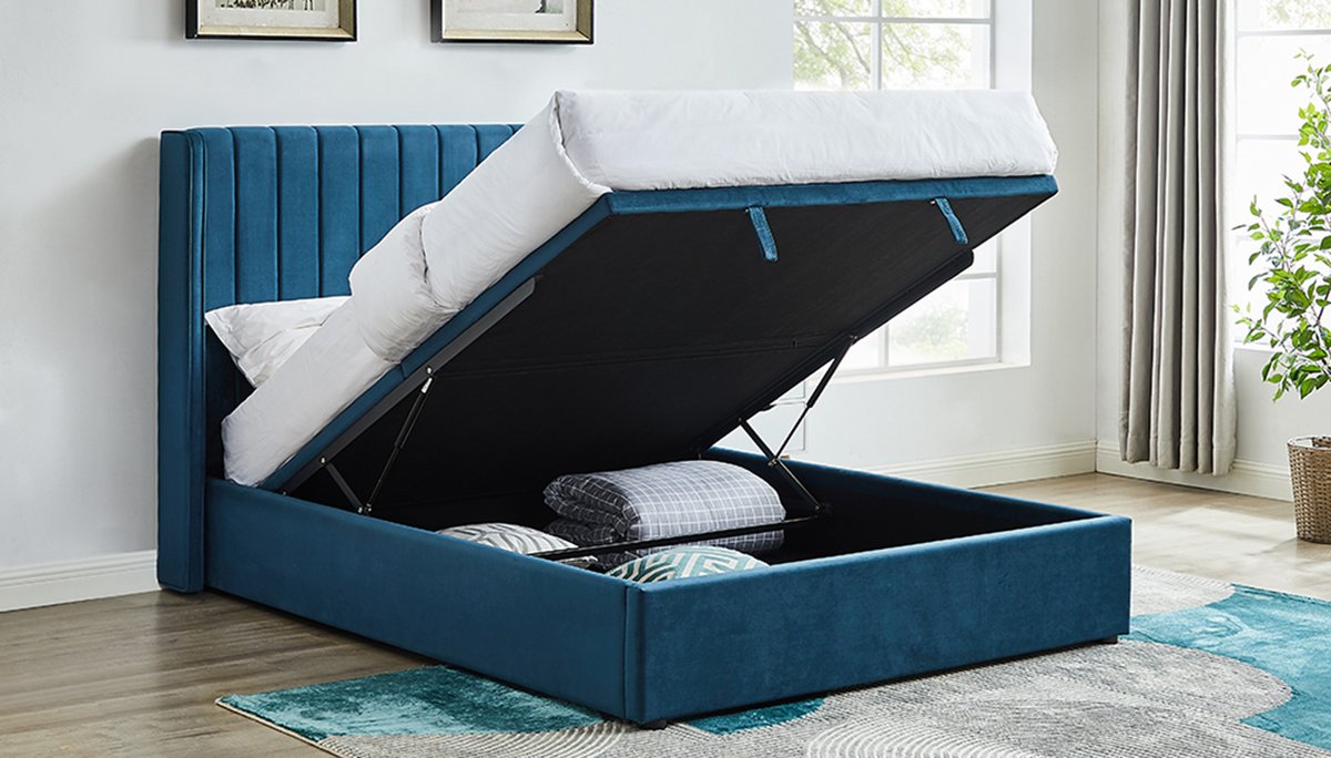 TotalSwindon's tweet photo. Furniture shopping this weekend? 🛋️ You can find everything you need in one place at Fabb Furniture, from luxurious beds to stylish sofas. 
Your nearest store is 📍 Mannington Retail Park, #Swindon 

More info: https://t.co/p5x1khbsi1 https://t.co/ldPGCJfd4P
