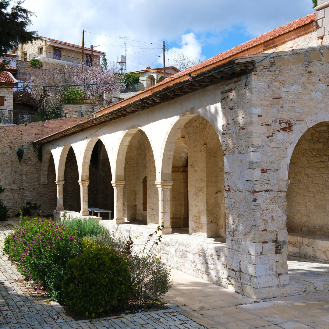 visitcyprus's tweet photo. Get to know the 5 senses of #Koilani: Taste the #glytzista and #localwines, smell the endemic flora, see and admire the stunning folk architecture, touch the carved limestone walls, and listen to the bells ringing from its many churches.
#heartlandcyprus #visitcyprus https://t.co/Ru50FOxoOF
