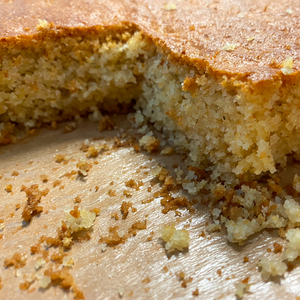 TomCatBakery's tweet photo. 🌽The Tom Cat cornbread this summer will not only TASTE CRAZY GOOD but will DO GOOD thanks to @MaineGrains Liberation Farms Cornmeal which supports the Somali Bantu Community Association in Auburn, ME, who grow this amazing corn! 🌽  https://t.co/876Yrr5SCZ #nycbakery https://t.co/BX1FLtDQk8