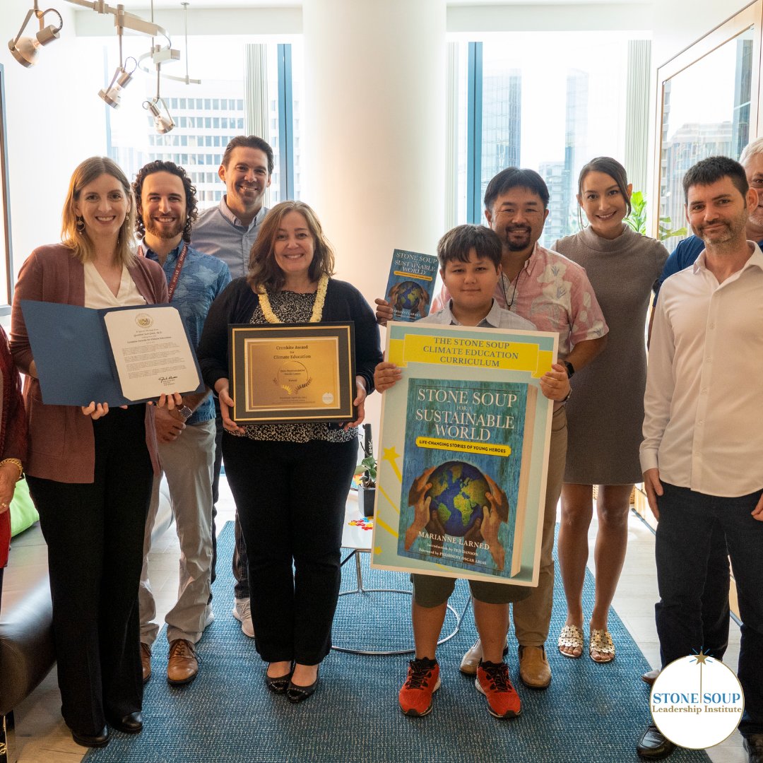stonesoupleader's tweet photo. Mahalo to the Blue Planet Foundation for hosting the Cronkite Awards for Climate Education to honor Hawaii Rep. Nicole Lowen! #ClimateEducation #ClimateCurriculum #CronkiteAward #Hawaii #HenkRogers #YourB&NRep
@BluePlanetFound @NLowen
https://t.co/l3qnwMzzeK https://t.co/DVXUXXAT0X
