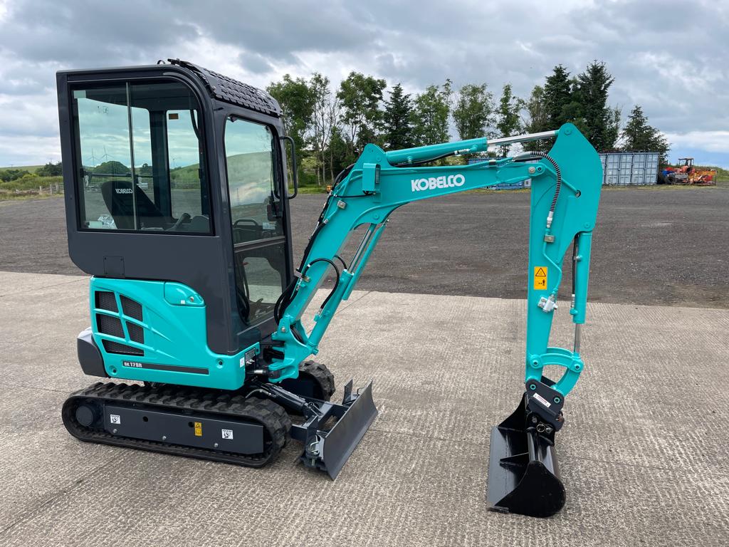 NOW IN STOCK
New Kobelco SK17SR-3E Mini Excavator

- 1.8 ton machine
- 990mm wide with tracks in
- Super fuel efficient
- Powerful compact machine

Get in touch for more information
07767 824210
corsehouse.co.uk

#newdigger #newkobelco #miniexcavator #Glasgow #stewarton