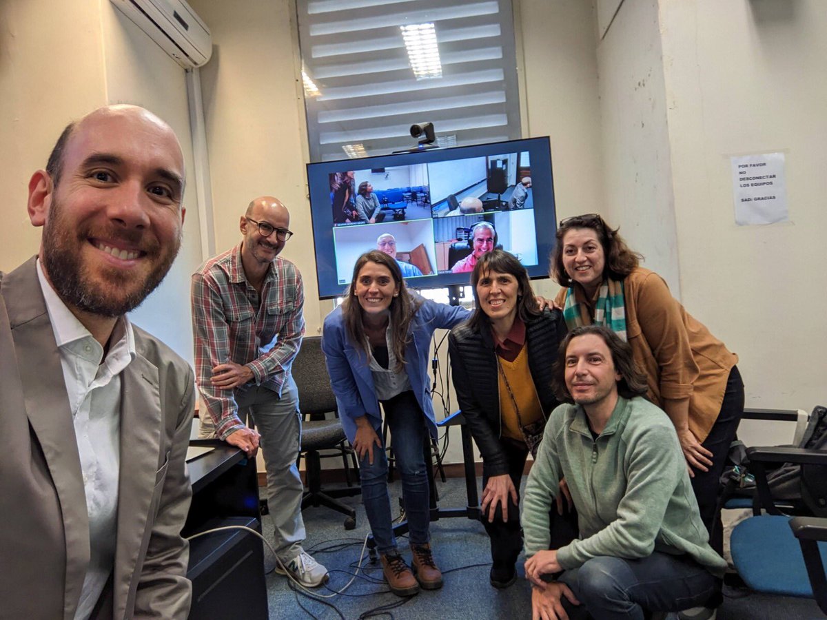 Yesterday, Silvana Moreno successfully defended her dissertation. Congratulations to the new doctor!! #phd #SoftwareEngineering 

En el día de ayer Silvana Moreno defendió exitosamente su tesis de doctorado. Felicitaciones a la nueva doctora!!