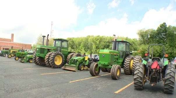 Nobody: 

Midwesterners: drive your tractor to school day