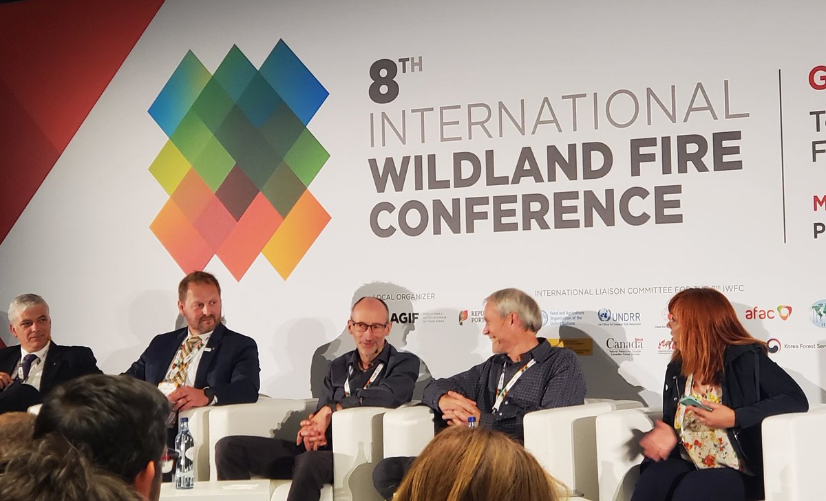 IJWF Co-editor in chief,  Stefan Doerr, presenting on the Post Fire Intervention panel at #WILDFIRE2023 <a href="/doerr_s/">Stefan Doerr</a> <a href="/IAWF/">IAWF</a>