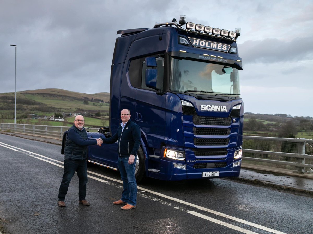 R. Holmes Transport Ltd have recently taken delivery of this beautiful 540 S A6x2NB finished in metallic Sapphire blue. Pictured at handover with our sales executive Vincent Taggart are Ryan Holmes and Joanne Laverty. #scania #540S #transport #roadtrucksltd