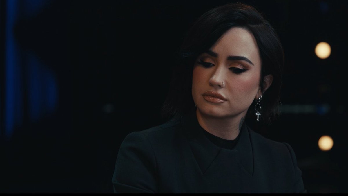 demilovatonbr's tweet photo. 📸| Demi Lovato no 8º episódio da terceira temporada da série "Dave".
#DemiLovato
#Lovatics https://t.co/lQiBbkK65C