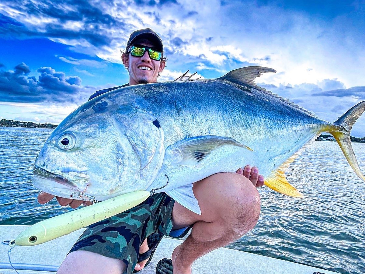DiscoverMartin's tweet photo. Stuart-based fishing captain Mike Holliday shares his best tips and tricks for reeling in #jackcrevalle along Florida's #TreasureCoast and beyond 🎣
https://t.co/MlxQECWVXs
#FishLikeALocal #DiscoverMartin @SportFishingMag
Photo credit: Aaron Benzrihem https://t.co/k9EbO7BT9z