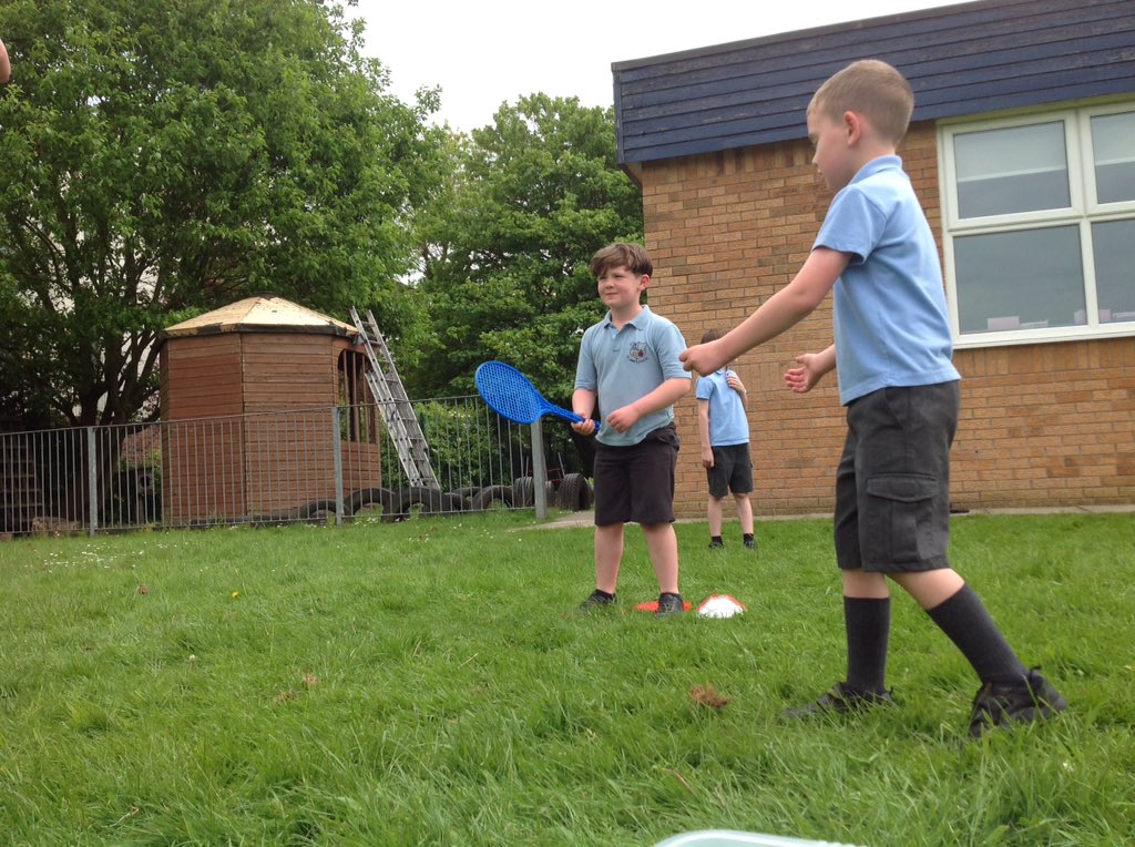 Class5CB's tweet photo. This afternoon we put it throwing and striking skills to the test and played rounders! We have some very skilled players! https://t.co/gy6PJQkDY4