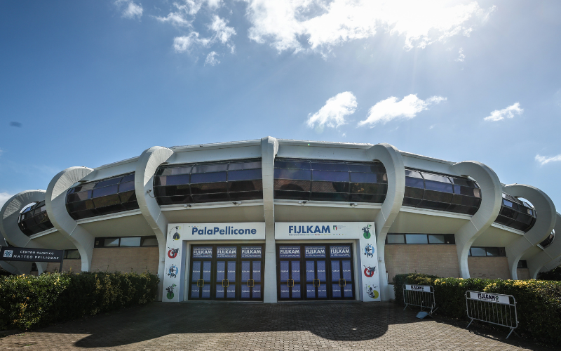 Minuto di raccoglimento per le vittime dell'alluvione in Emilia-Romagna tinyurl.com/2pudw9hk